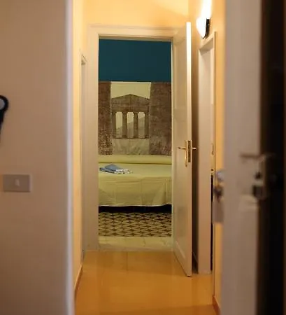 La Terrazza Sul Porto Bed & Breakfast 2*